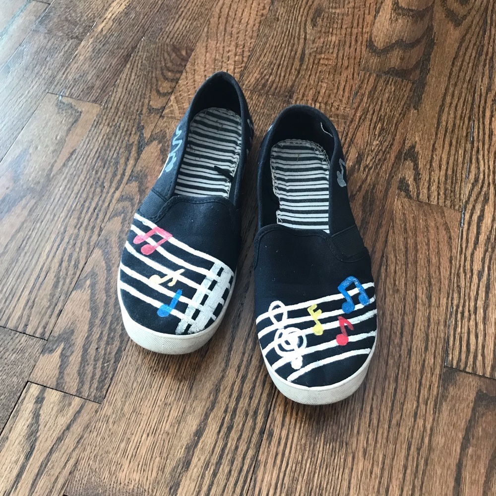 Time and Tru hand painted music shoes sz 7